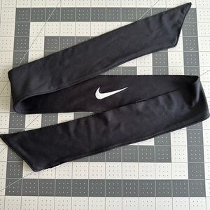 Black Nike Dri-Fit Head Tie